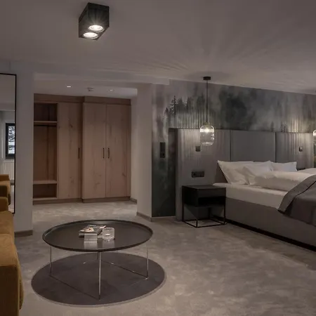 Hotel Madlein 4*